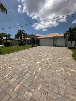 Villa Dolphin - Cape Coral - Image 2