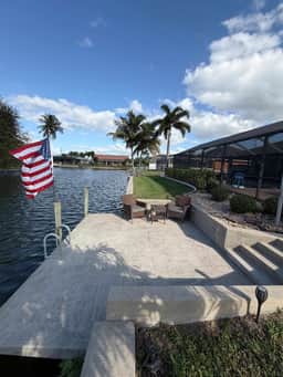 Waterfront House with Heated Pool and Jacuzzi - Image 5