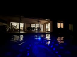 Waterfront House with Heated Pool and Jacuzzi - Image 4