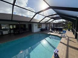 Waterfront House with Heated Pool and Jacuzzi - Image 2